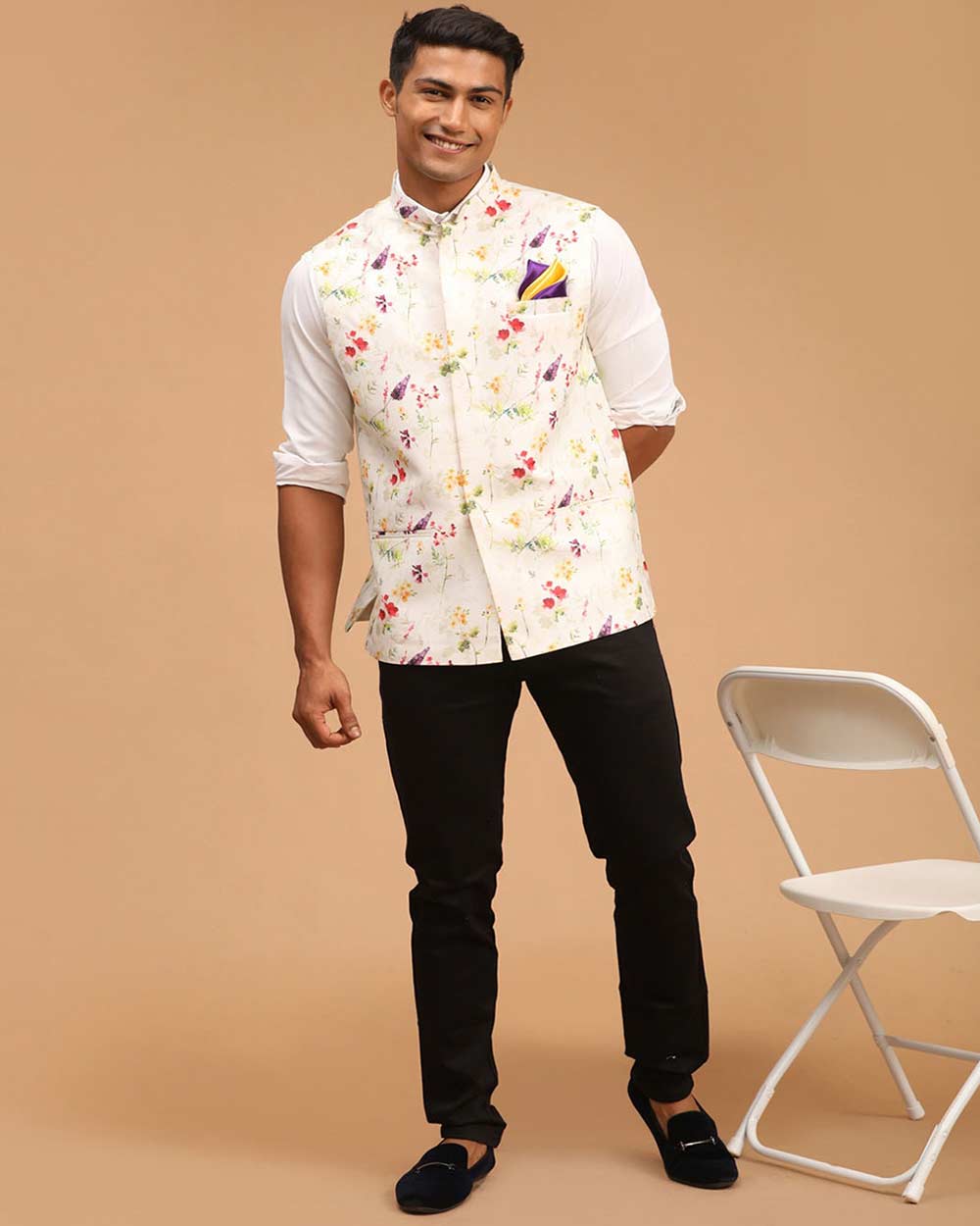 Vastrammy Men Cream Floral Printed Nehru Jacket